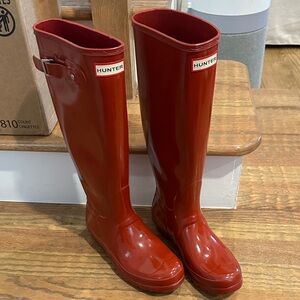 Hunter Glossy Red Knee-High Boots